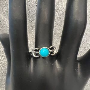 NEW: Elegant Vintage Stackable Style Finger Jewelry Decor